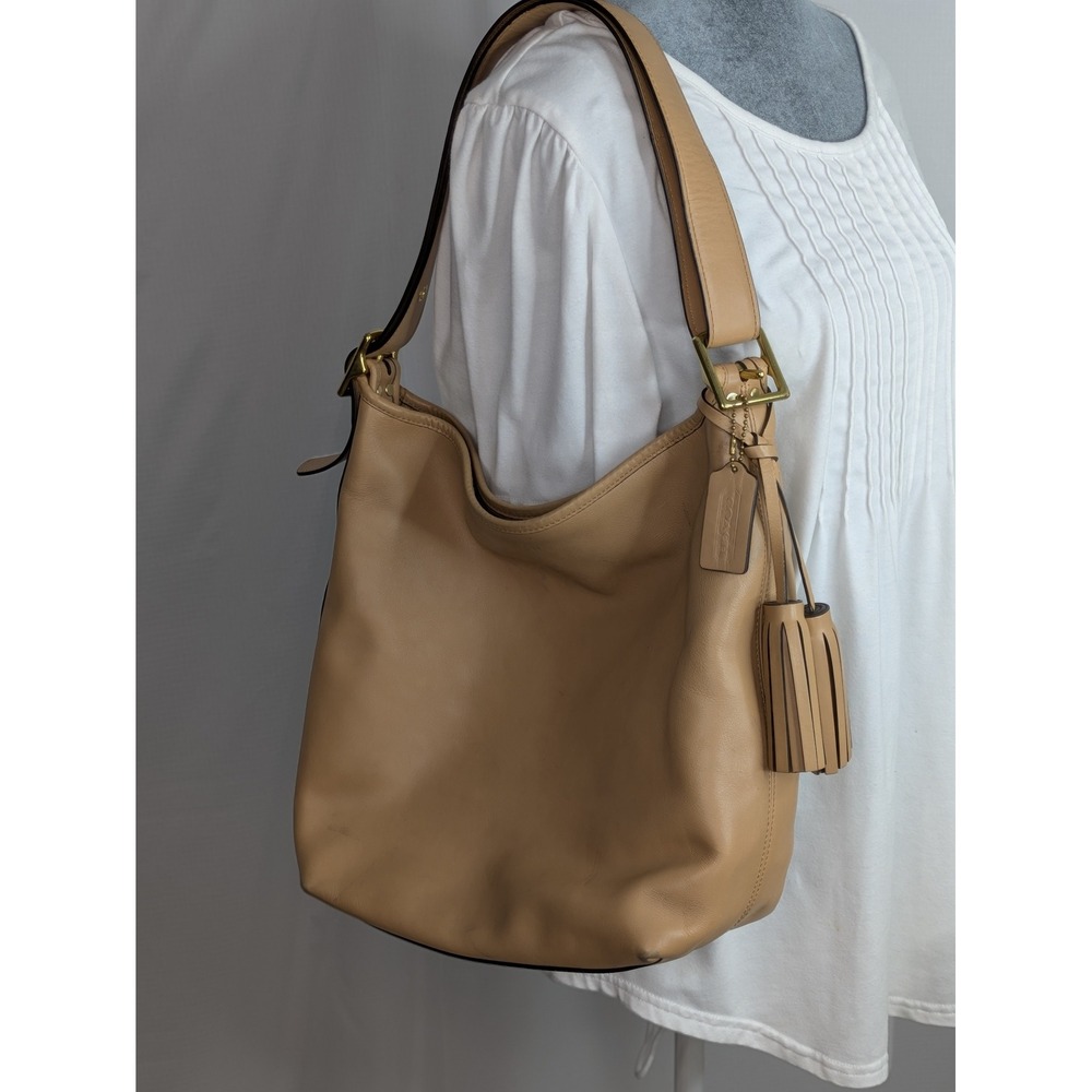 Coach Legacy Duffle 19889 Tan Leather Tassel Shoulder Hobo Bag Dust Bag